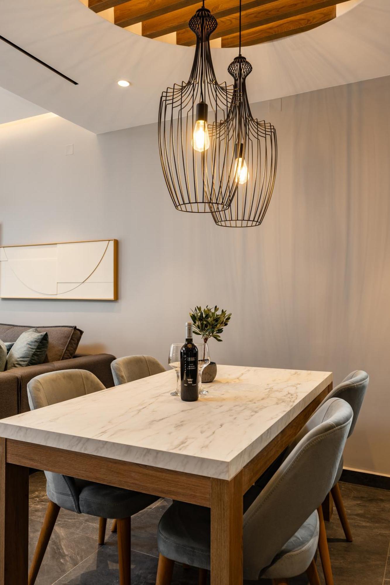 Omikron Luxury Residences Heraklion  ภายนอก รูปภาพ