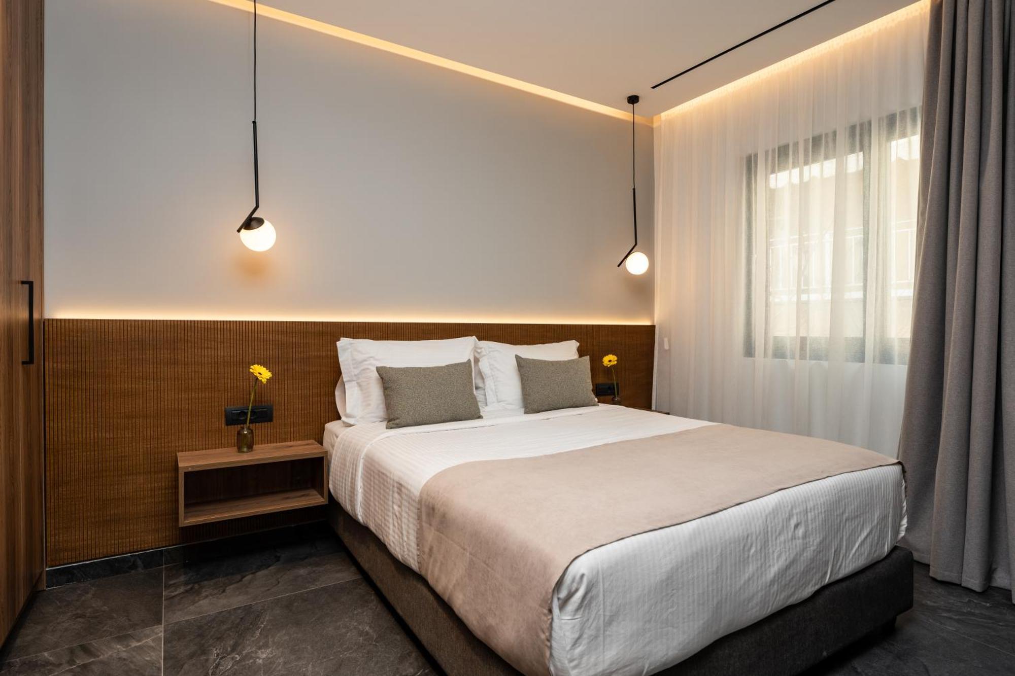 Omikron Luxury Residences Heraklion  ภายนอก รูปภาพ